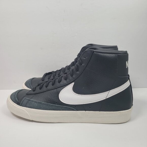 Nike Blazer Mid 77 Men's Black Sneakers BQ6806-002 US Size 11 - Picture 2 of 8
